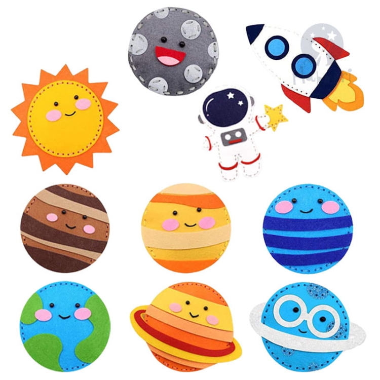 Kosmos - filcowy zestaw do szycia DIYKosmos - filcowy zestaw do szycia DIY - 11 elementów