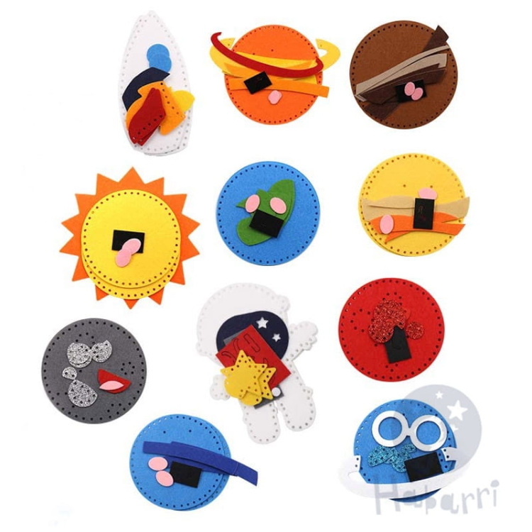 Kosmos - filcowy zestaw do szycia DIYKosmos - filcowy zestaw do szycia DIY - 11 elementów