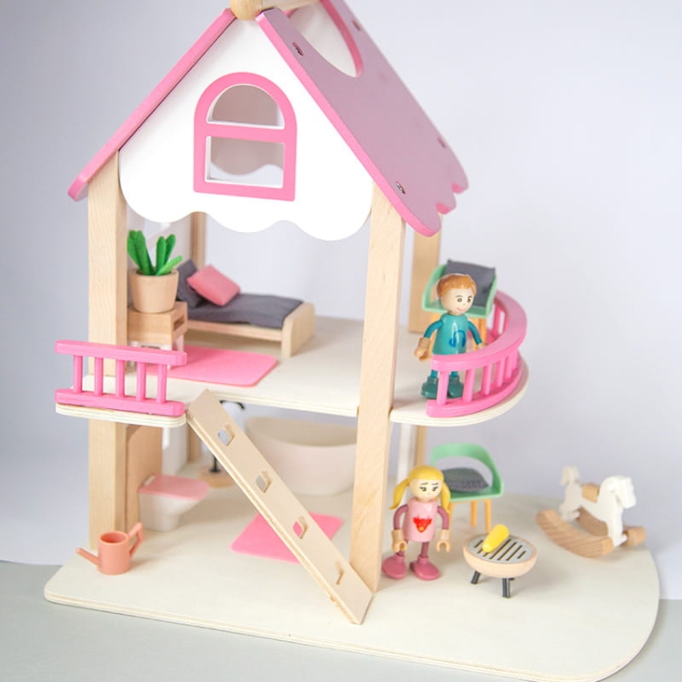 Domek drewniany dla lalek