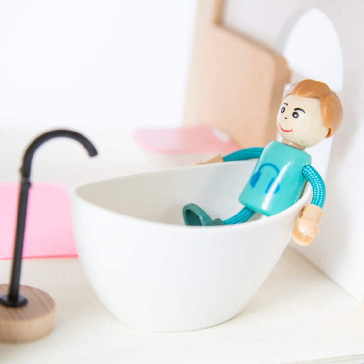 Domek drewniany dla lalek