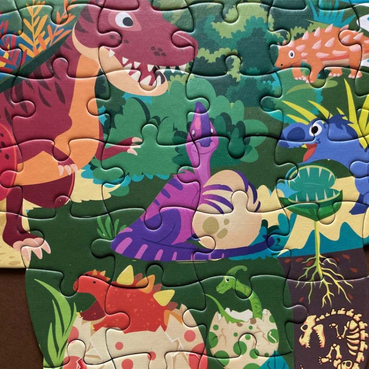 Puzzle edukacyjne Triceratops - 180 szt