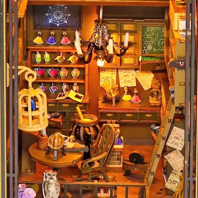 Miniaturowy domek DIY Book Nook - Szkoła magii