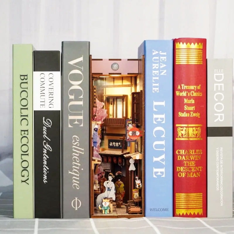Miniaturowy domek Book Nook - Japoński sklepik