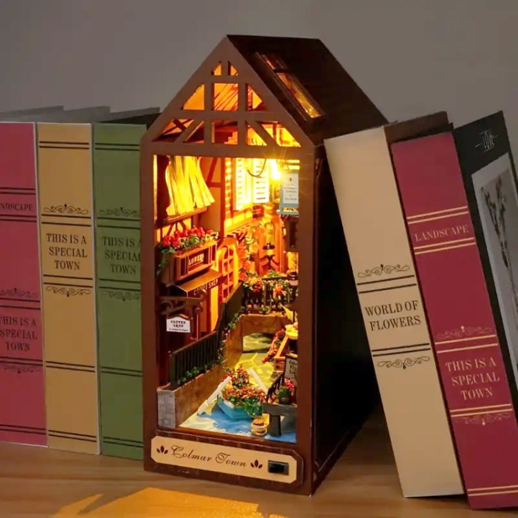 Miniaturowy domek DIY Book Nook - Miasteczko Colmar