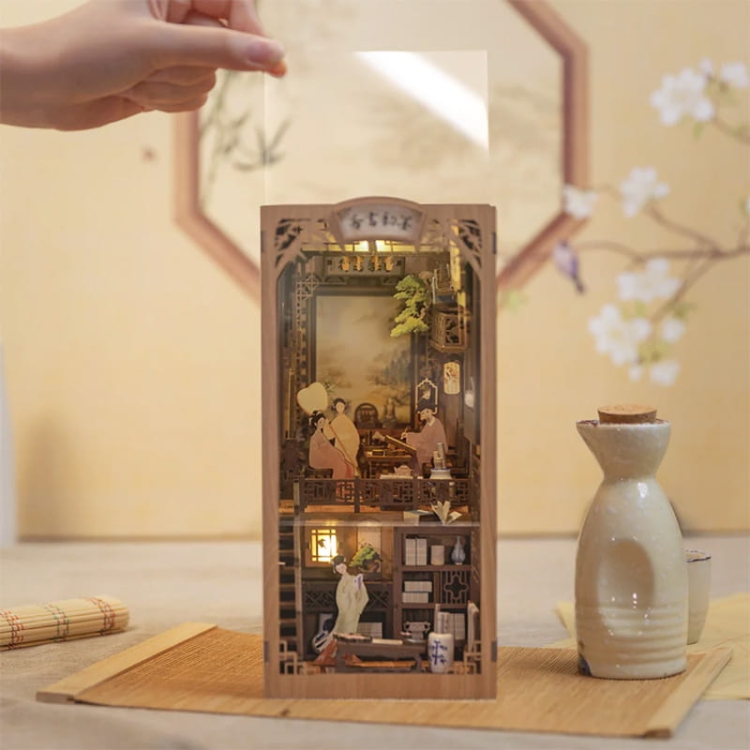 Miniaturowy domek Book Nook - Altana Białej Orchidei