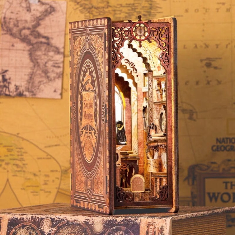 Miniaturowy domek Book Nook - Wyprawa Kolumba