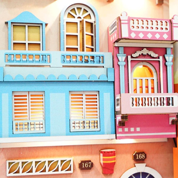 Miniaturowy domek Book Nook - Spacer po Havanie