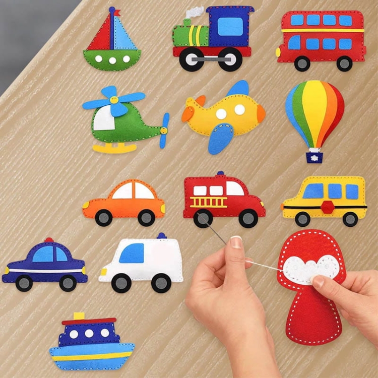 Pojazdy - filcowy zestaw do szycia DIY - 12 elementów
