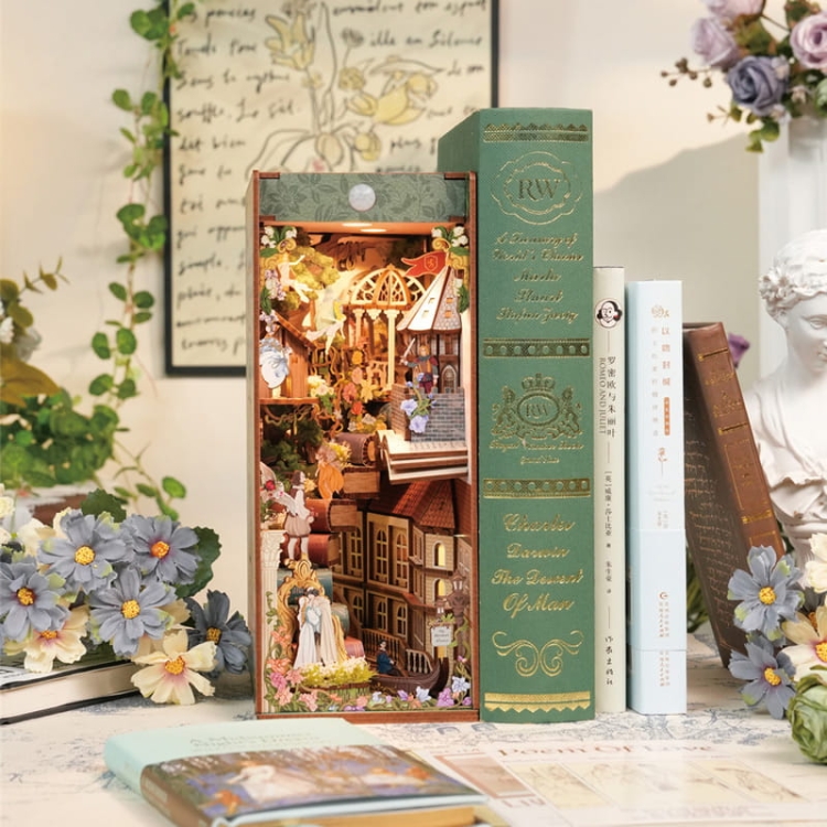 Miniaturowy domek Book Nook - Romeo i Julia - miłość świata