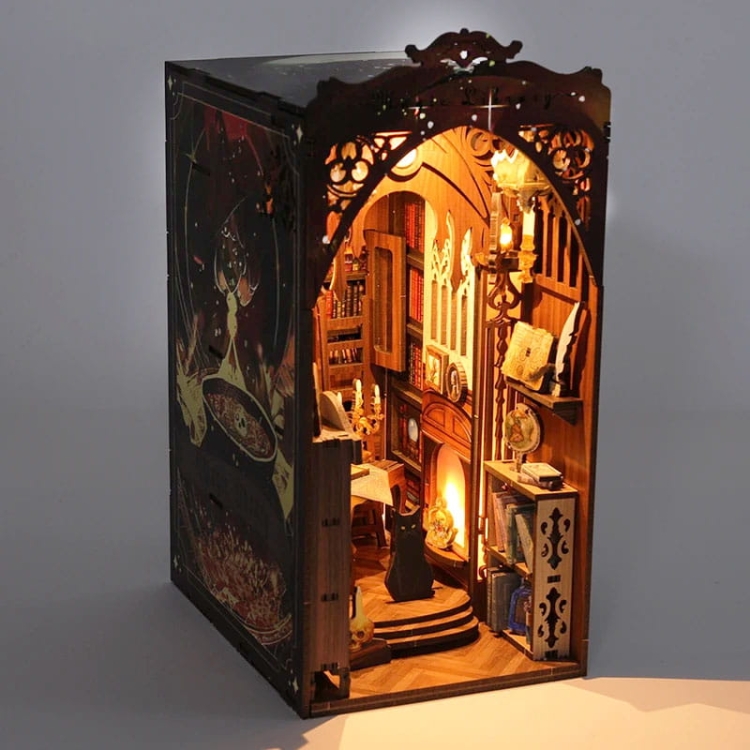 Miniaturowy domek Book Nook - Tajemnicza biblioteka