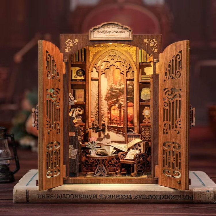 Miniaturowy domek mini Book Nook - Klub książki