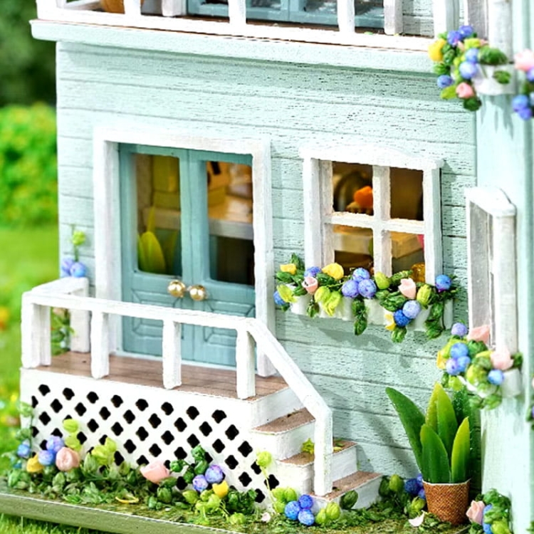 Miniaturowy domek - Rodzinna willa