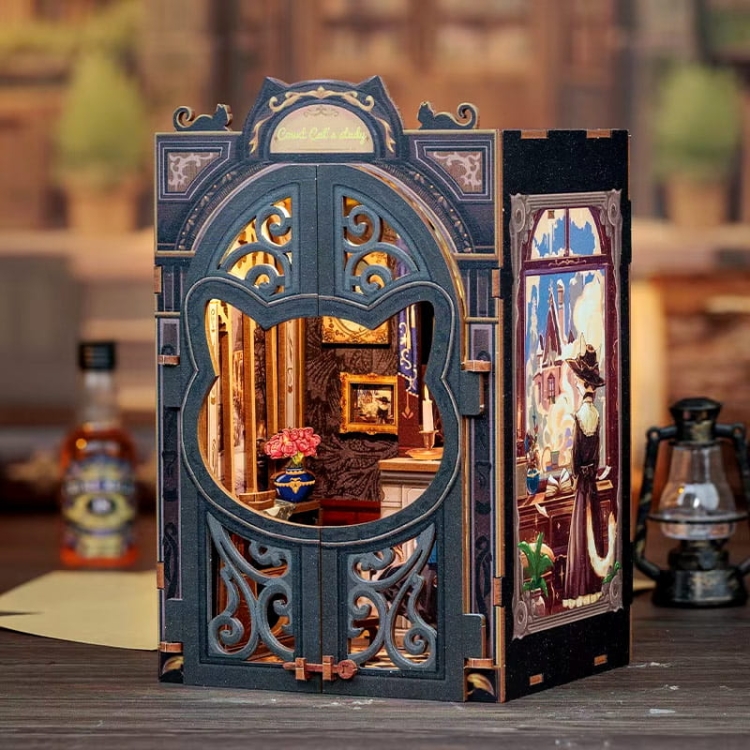 Miniaturowy domek mini Book Nook - Salonik Hrabiego Kota