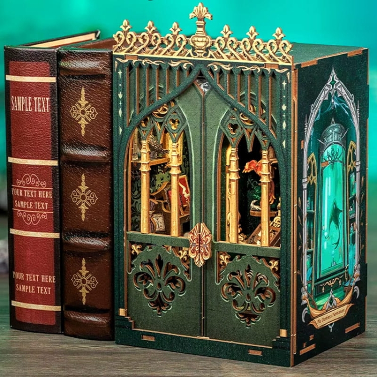 Miniaturowy domek mini Book Nook - Niezwykłe Herbarium* - CuteBee