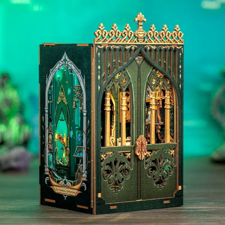 Miniaturowy domek mini Book Nook - Niezwykłe Herbarium* - CuteBee