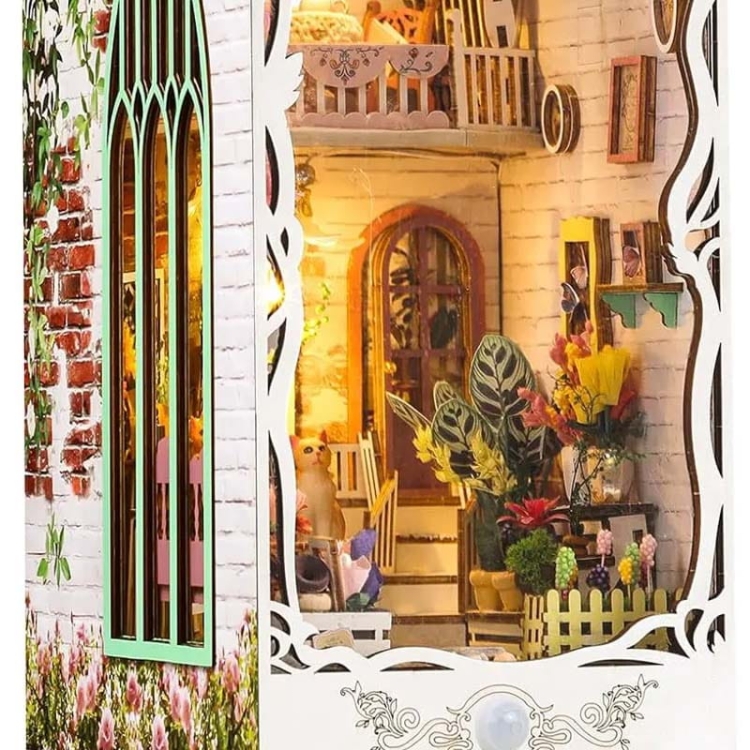 Miniaturowy domek Book Nook - Dolina kwiatów*