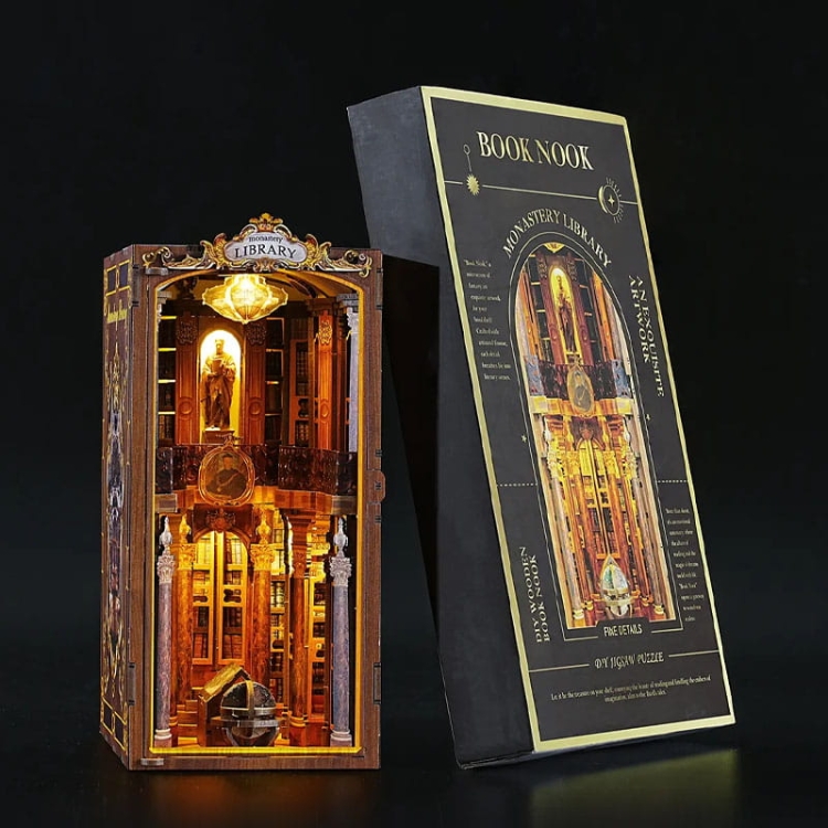Miniaturowy domek Book Nook - Tajemne Księgi Zakonu