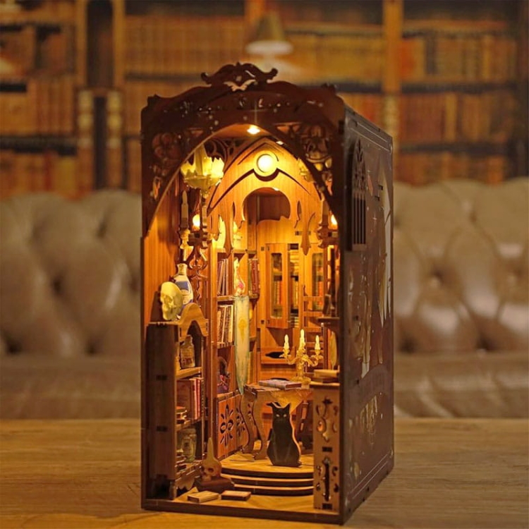 Miniaturowy domek Book Nook - Tajemnicza biblioteka