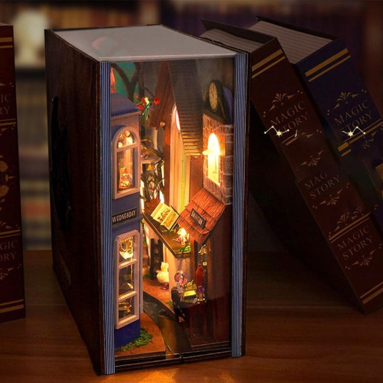 Miniaturowy domek Book Nook - Tajemna uliczka
