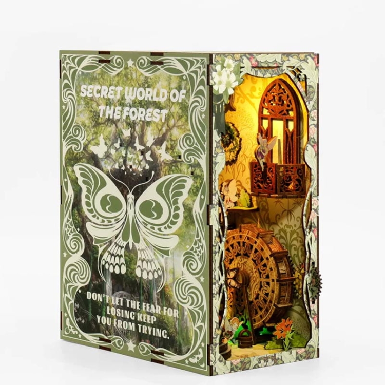 Miniaturowy domek Book Nook - Sekrety lasu