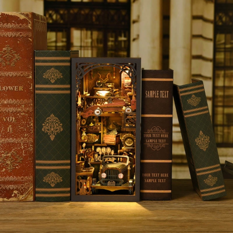 Miniaturowy domek Book Nook - Vintage Car