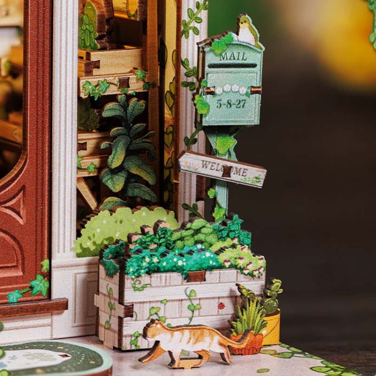 Miniaturowy domek Book Nook - Antykwariat pod zielonym bluszczem