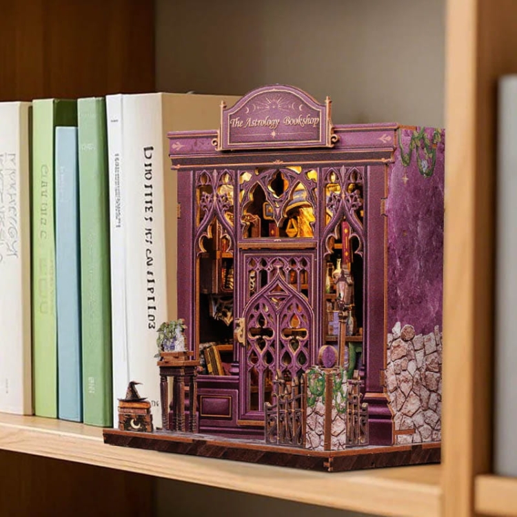Miniaturowy domek mini Book Nook - Astrologia szczęścia* - CuteBee