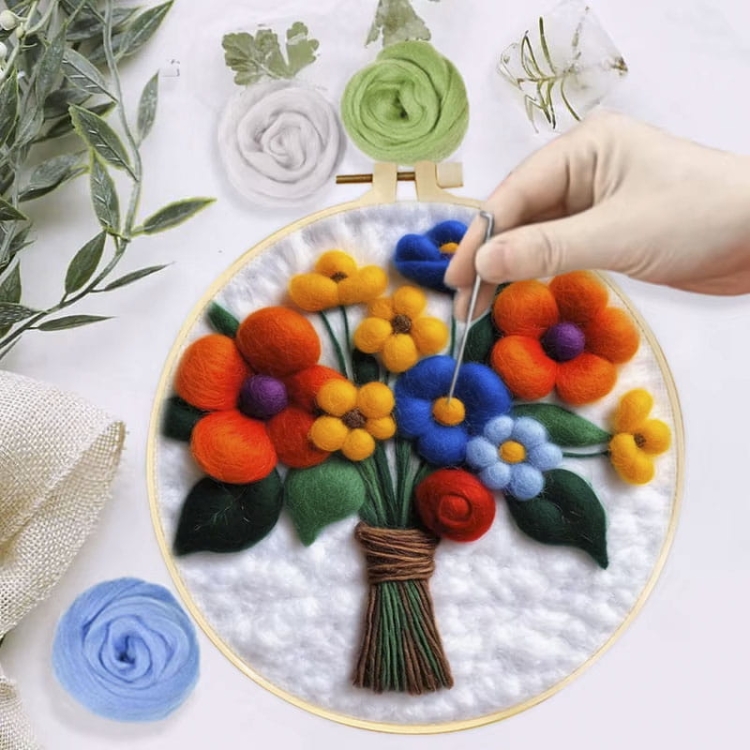 Urodzinowy bukiet - haftowanie (filcowanie) wełną czesankową