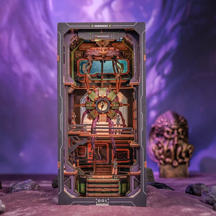 Miniaturowy domek Book Nook - Boskie oko