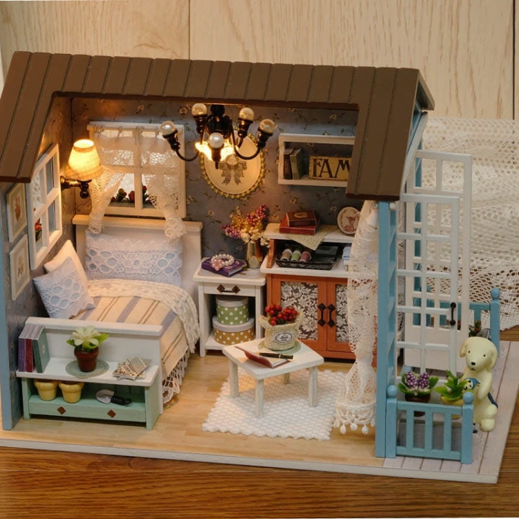 Miniaturowy domek - Leśniczówka w Bieszczadach*