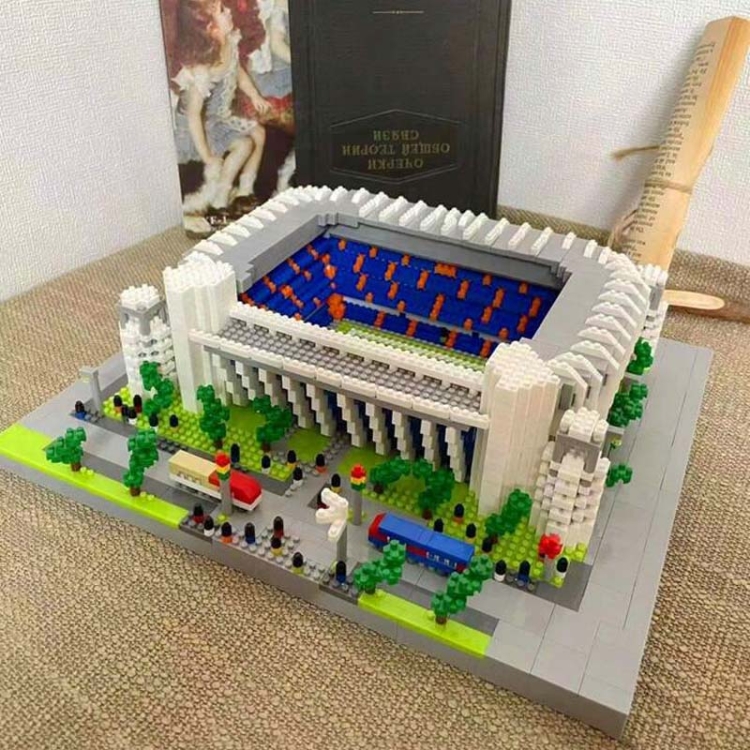Stadion piłkarski - SANTIAGO BERNABEU - 4500+ elementów
