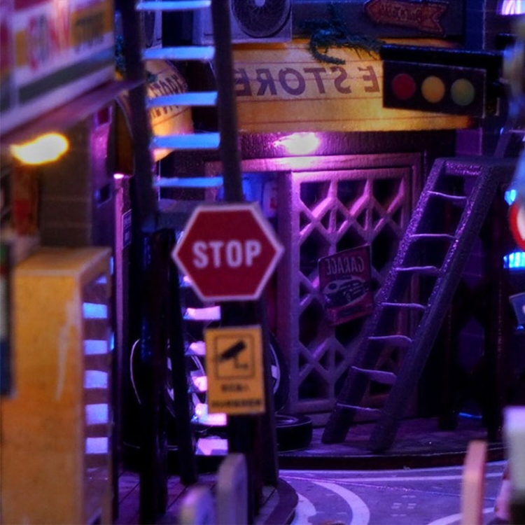 Miniaturowy domek Book Nook - Cyberworld