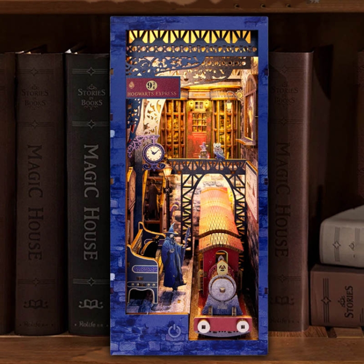 Miniaturowy domek Book Nook - Hogwart Ekspress