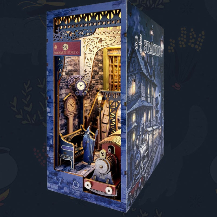 Miniaturowy domek Book Nook - Hogwart Ekspress