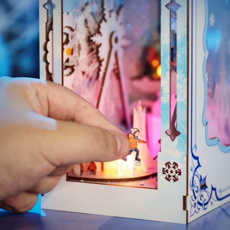 Miniaturowy domek Book Nook - Lodowa kraina - IIECREATE