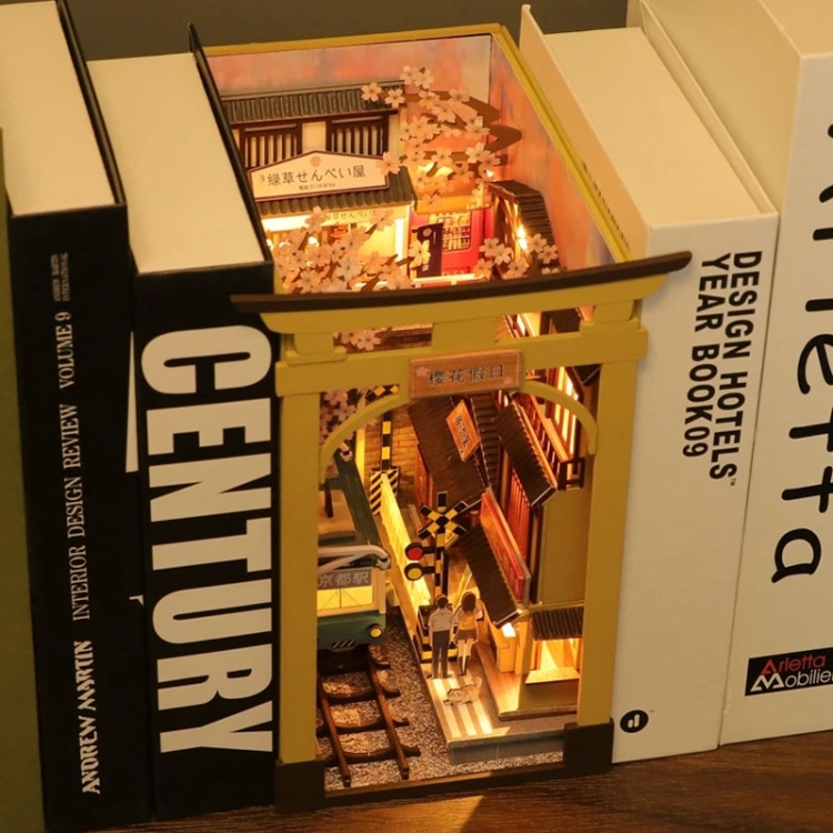 Miniaturowy domek Book Nook - Podróż na Hanami