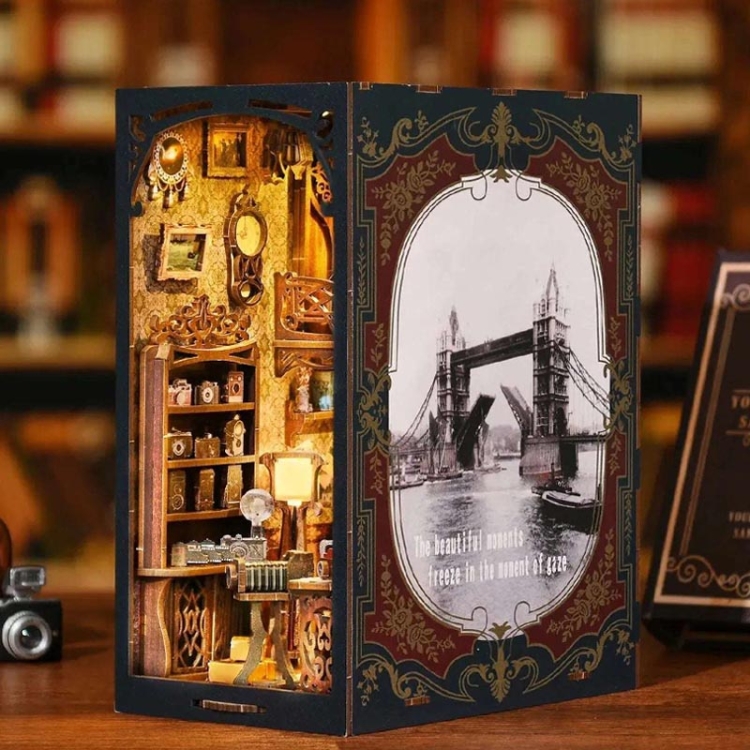 Miniaturowy domek Book Nook - Fotografia z dawnych lat - Aslowsnail