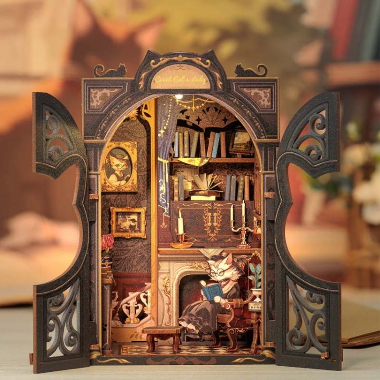 Miniaturowy domek mini Book Nook - Salonik Hrabiego Kota
