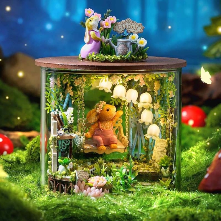 Miniaturowy domek - Pachnące konwalie*