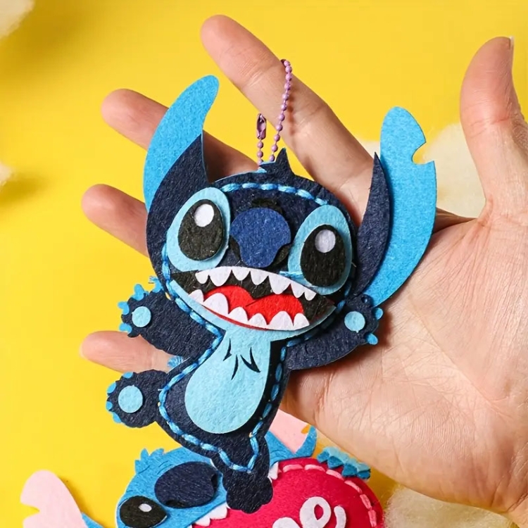 STITCH - filcowy zestaw do szycia DIY zawieszki - 6 elementów