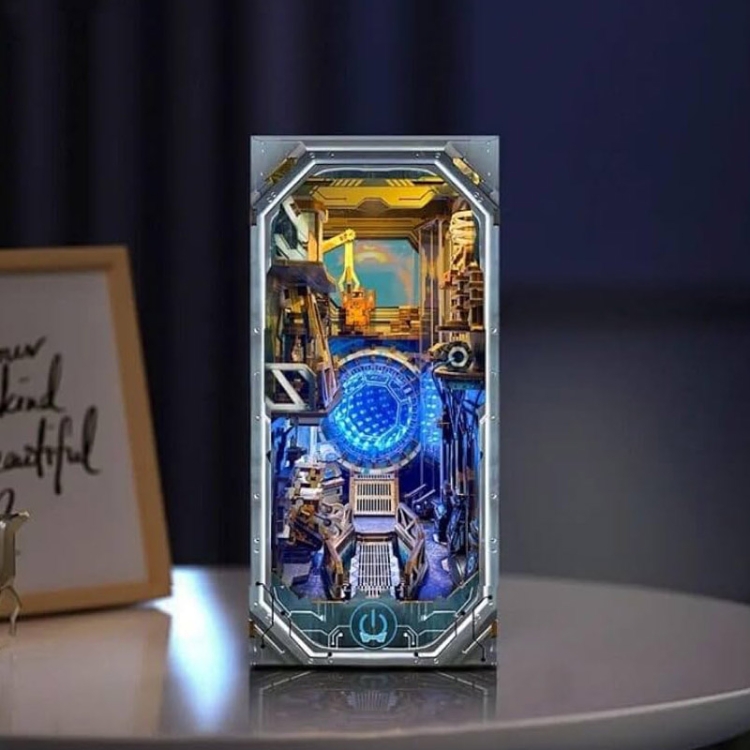 Miniaturowy domek Book Nook - Tunel czasoprzestrzeni