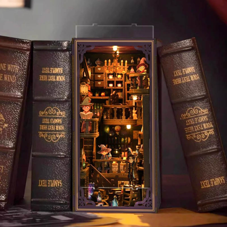 Miniaturowy domek Book Nook - Mistrz alchemii