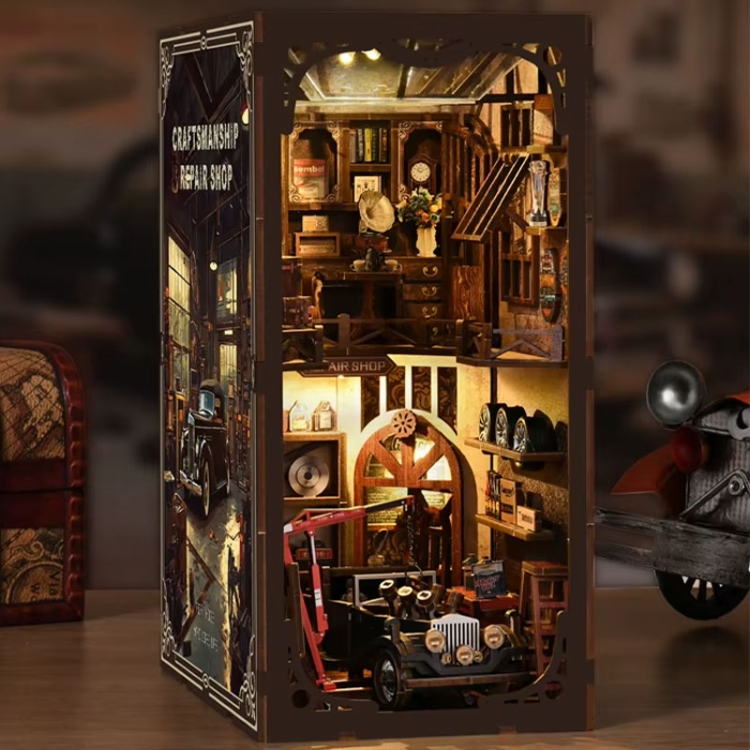 Miniaturowy domek Book Nook - Oldtimer