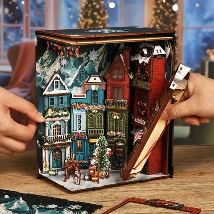 Miniaturowy domek Book Nook - Świąteczna uliczka