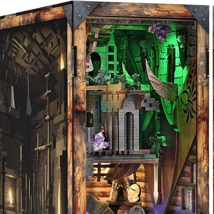 Miniaturowy domek Book Nook - Ród Wikingów