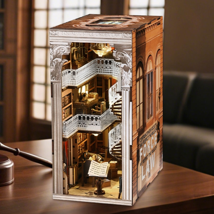 Miniaturowy domek Book Nook - Biblioteka Temidy