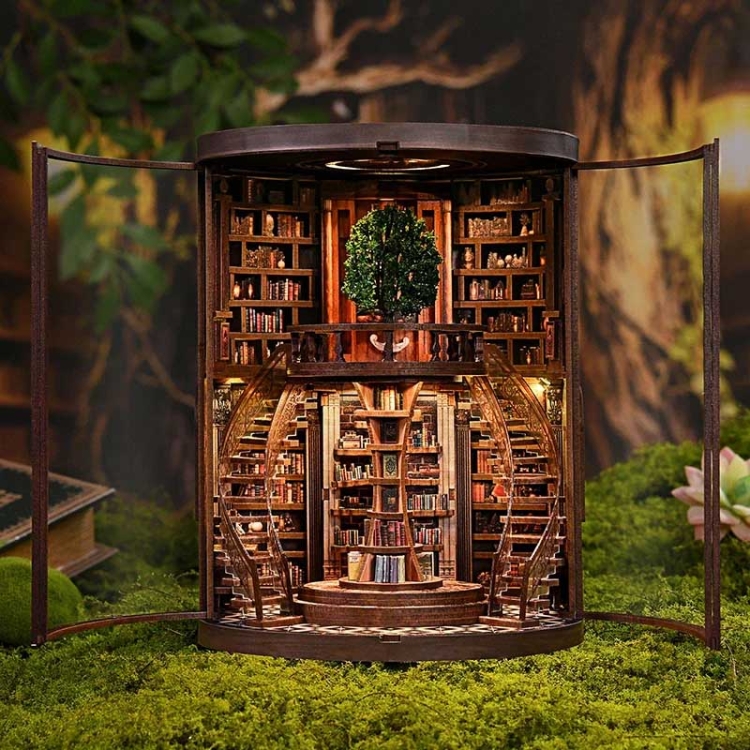 Miniaturowy domek Book Nook - Krąg starych ksiąg