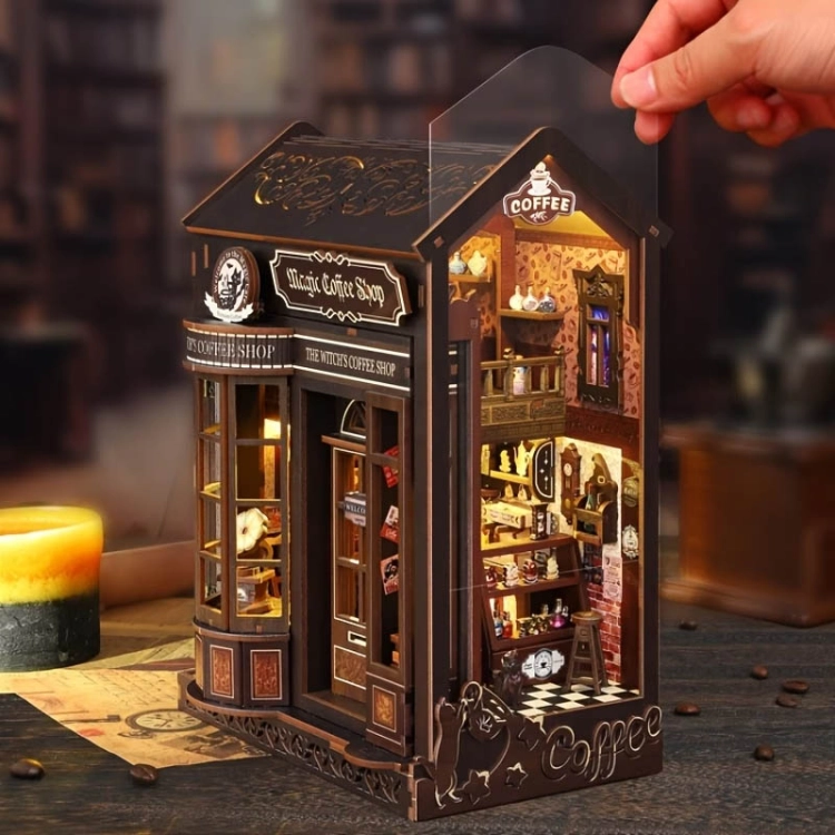 Miniaturowy domek Book Nook - Sklep z kawą