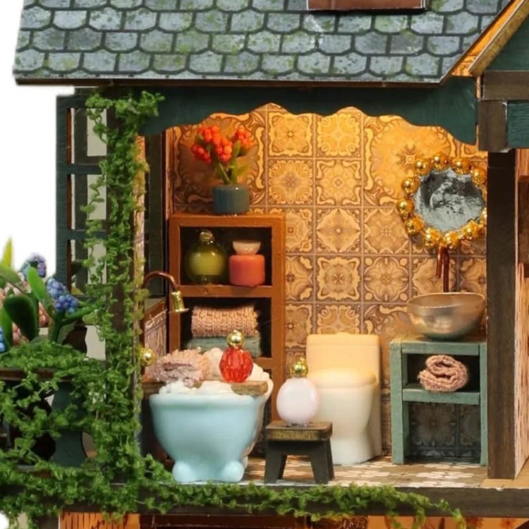 Miniaturowy domek - Domek pod różaną girlandą
