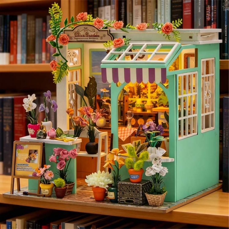 Miniaturowy domek - Na górze róże